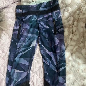 Inspire Tight II (Mesh)- Pretty Prism Multi / Black" pattern